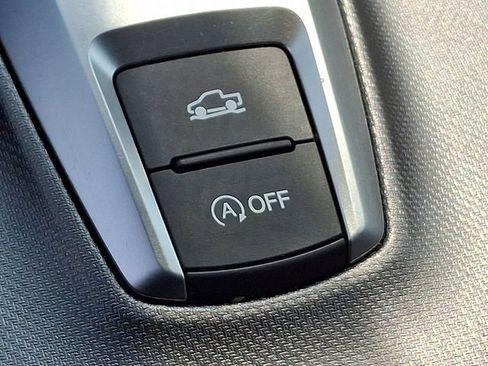 Used 2025 Honda Ridgeline Sport image 16