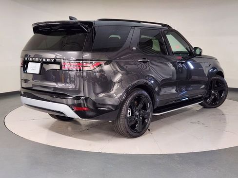New 2026 Land Rover Discovery Limited Edition image 2