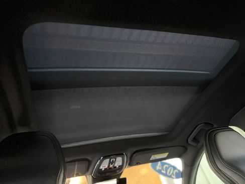 Used 2024 Volvo S60 B5 Plus w/ Climate Package image 20