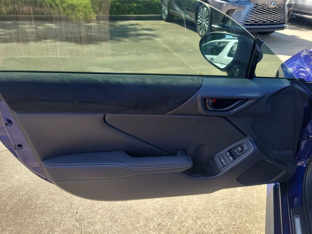 Used 2023 Toyota GR86 Premium RWD image 15