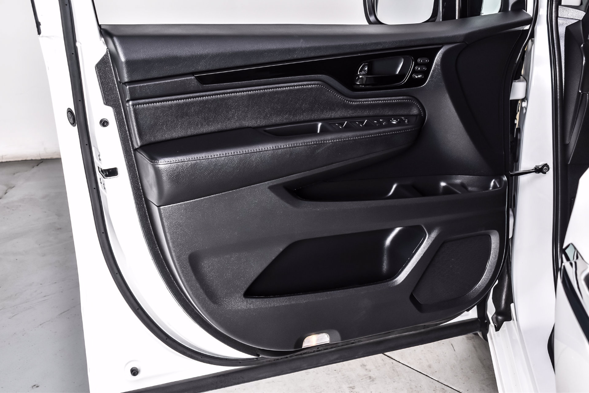 Used 2024 Honda Odyssey Touring image 13