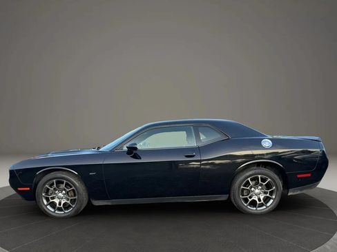 Used 2017 Dodge Challenger GT w/ Driver Convenience Group AWD/4WD image 7