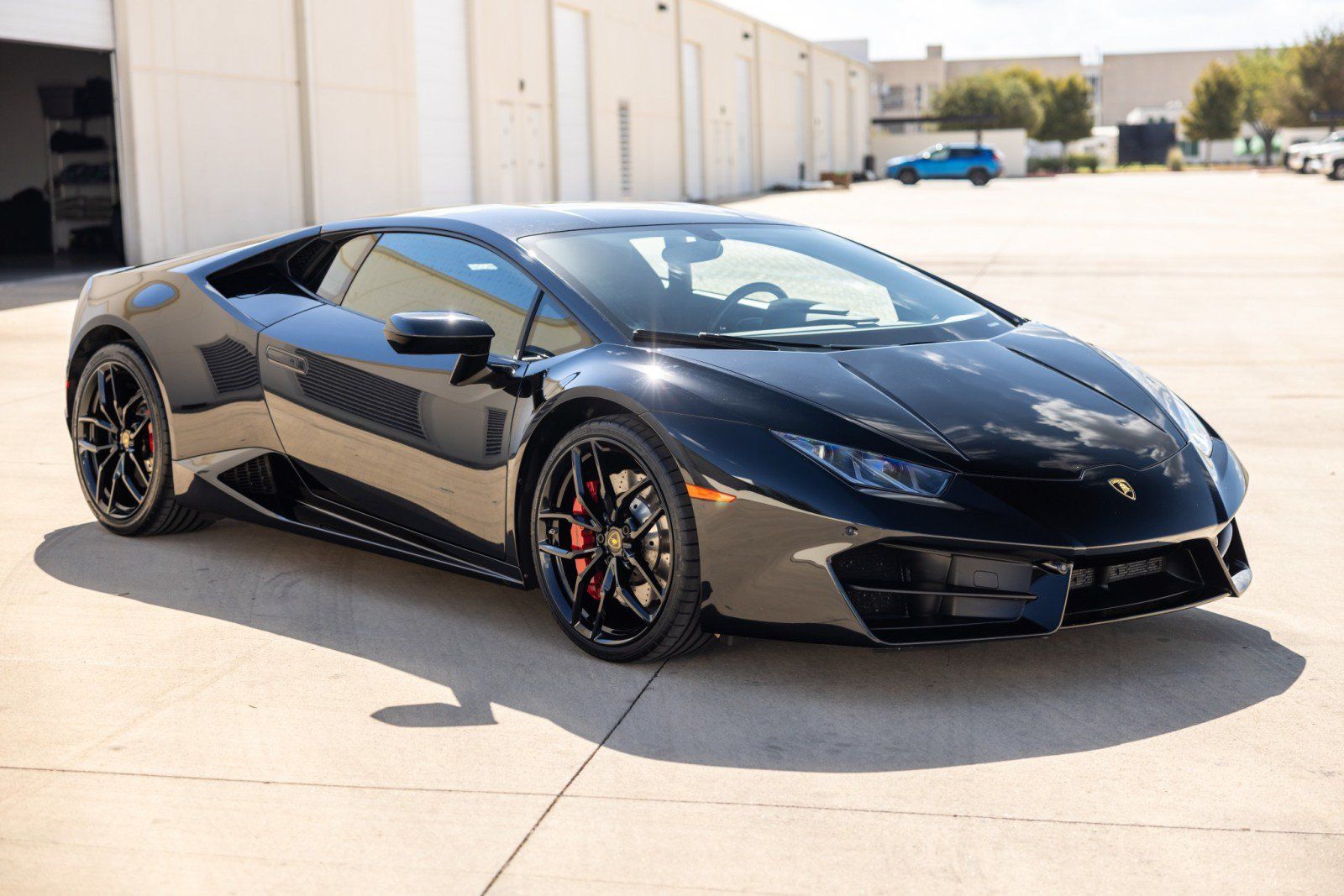 Used 2017 Lamborghini Huracan LP 580-2 RWD image 3