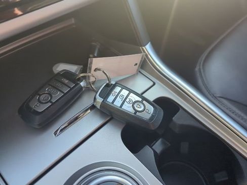 Used 2021 Ford Explorer XLT w/ Equipment Group 202A image 44