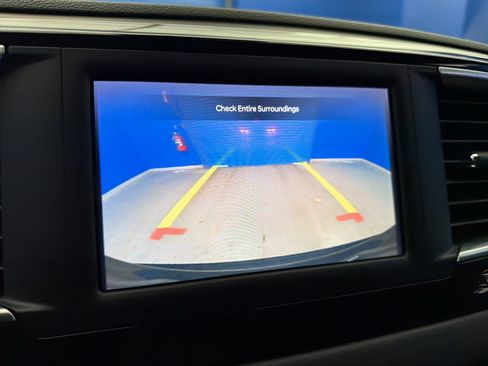 Used 2023 Chrysler Voyager LX image 20