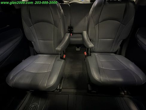 Used 2018 Buick Enclave Premium AWD/4WD image 24