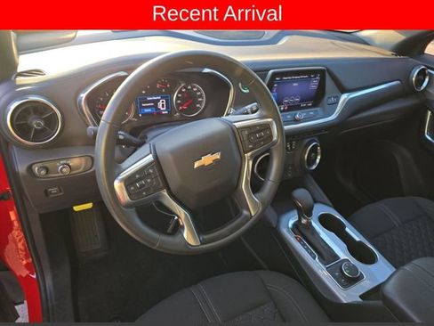 Used 2022 Chevrolet Blazer LT AWD/4WD image 9