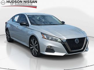Used 2021 Nissan Altima 2.5 SR image 1