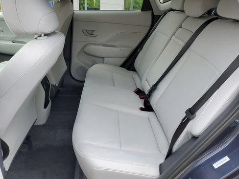 Used 2025 Hyundai Kona SEL FWD image 12