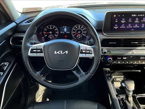 Used 2022 Kia Telluride EX w/ EX Premium Package image 5