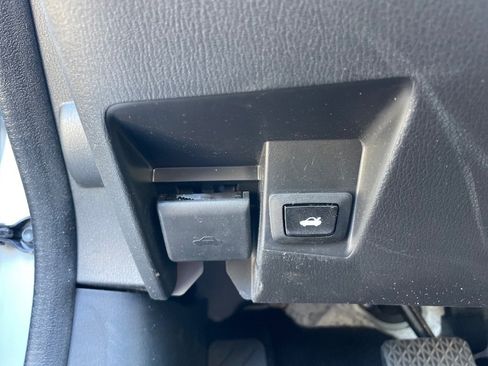 Used 2019 MAZDA MX-5 Miata RF Grand Touring image 18