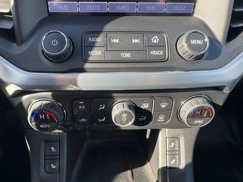 Used 2017 GMC Acadia SLT image 19