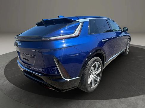 Used 2024 Cadillac Lyriq Tech AWD/4WD image 5