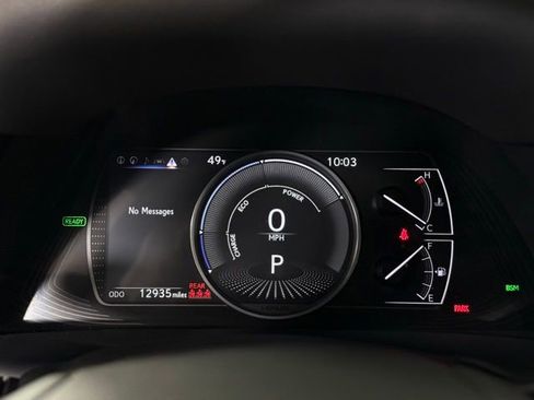 Used 2025 Lexus ES 300h w/ Premium Package image 19