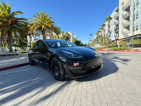 Used 2023 Tesla Model Y Performance AWD/4WD image 5