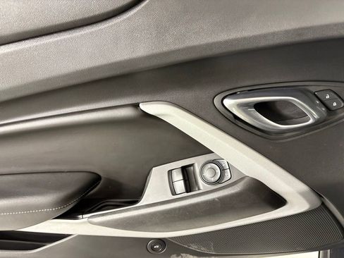 Used 2018 Chevrolet Camaro LT image 20