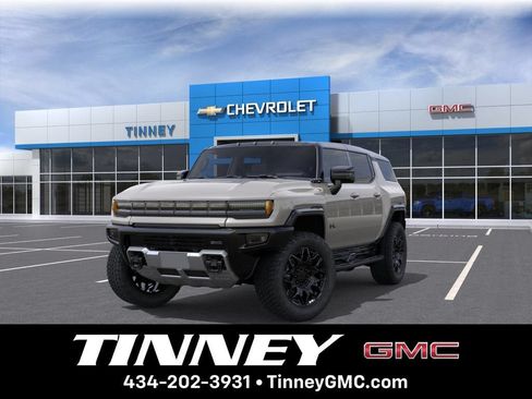 New 2026 GMC Hummer EV SUV w/ LPO, Dark Essentials Package AWD/4WD image 8