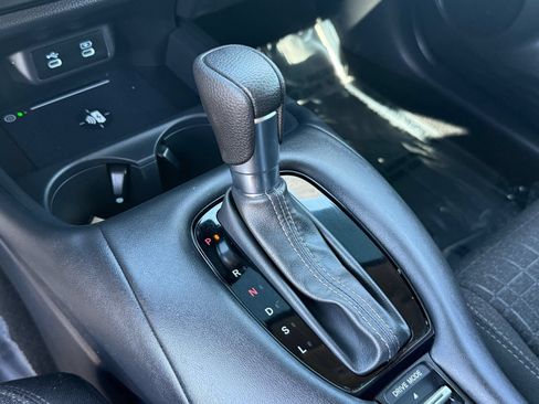Used 2026 Honda HR-V LX image 25