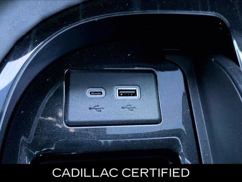 Certified 2024 Cadillac Escalade ESV V w/ Heavy-Duty Trailer Package AWD/4WD image 33
