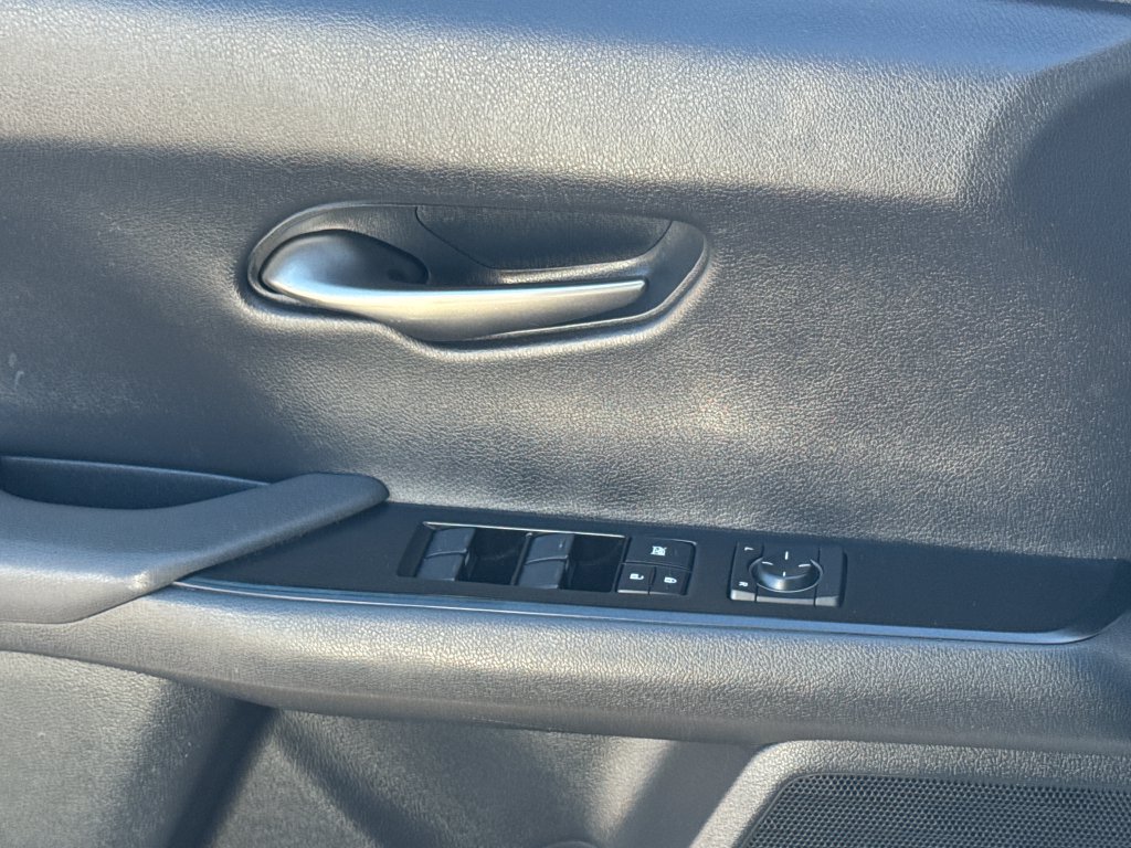 Used 2019 Lexus UX 200 w/ Accessory Package FWD image 34