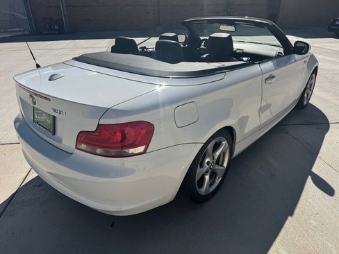 Used 2012 BMW 128i Convertible image 3