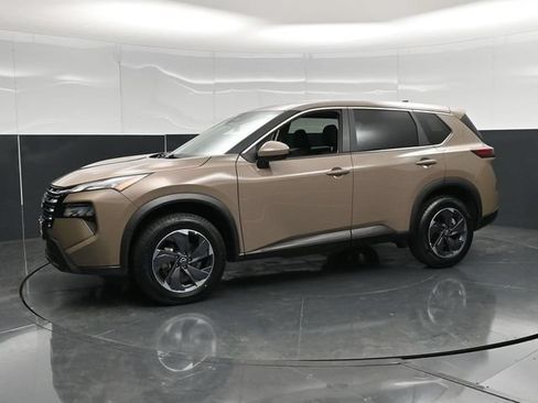 Used 2025 Nissan Rogue SV FWD image 7