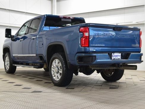 Used 2024 Chevrolet Silverado 3500 High Country w/ Technology Package image 6