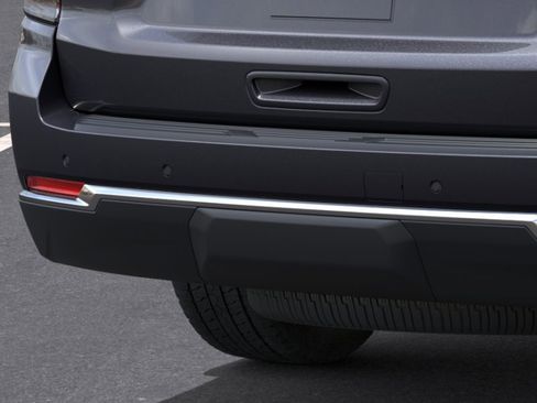 New 2026 Chevrolet Suburban LS image 14