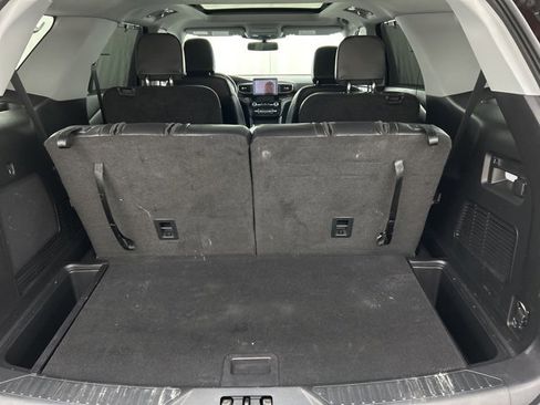 Used 2022 Ford Explorer Limited image 29