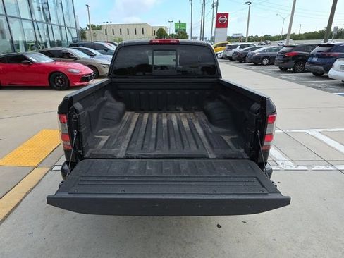 Used 2022 Nissan Frontier SV RWD image 10