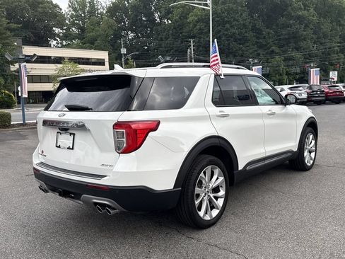 Used 2023 Ford Explorer Platinum w/ Technology Package AWD/4WD image 5
