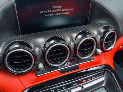 Used 2018 Mercedes-Benz AMG GT C image 27