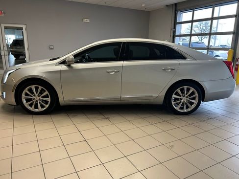 Used 2013 Cadillac XTS Premium image 4