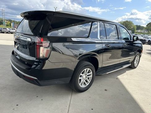 Certified 2024 Chevrolet Suburban LT image 5