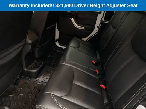 Used 2015 Jeep Wrangler Unlimited Rubicon AWD/4WD image 11