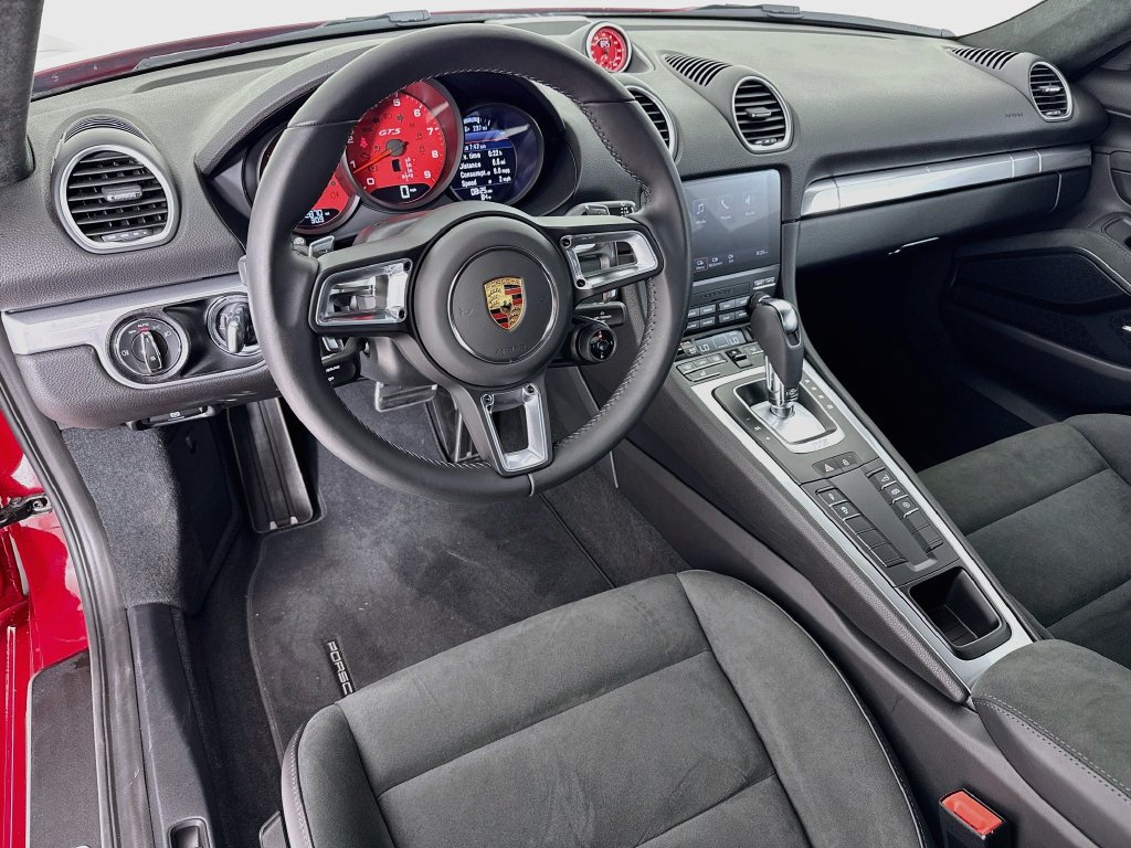 Certified 2025 Porsche 718 Cayman GTS RWD image 4