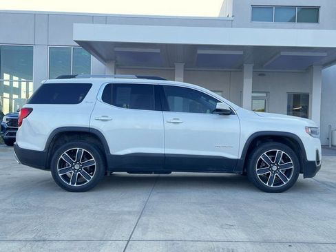 Used 2022 GMC Acadia SLT w/ Preferred Package image 10