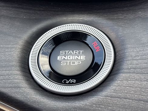 New 2025 Jeep Grand Cherokee Limited image 31