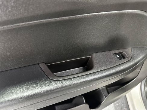 Used 2015 Chevrolet Equinox LS AWD/4WD image 28