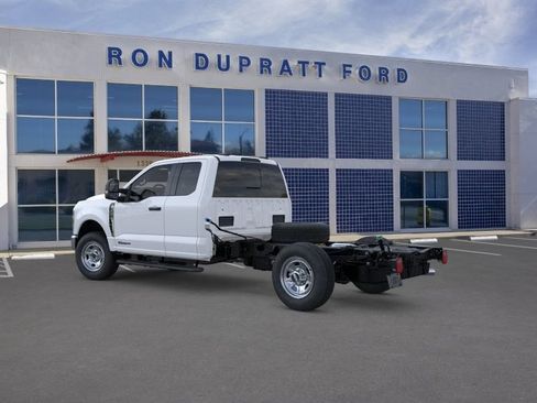 New 2026 Ford F350 XL w/ XL Chrome Package AWD/4WD image 5