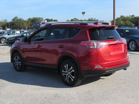 Used 2017 Toyota RAV4 LE image 6