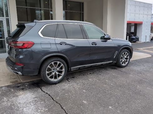 Used 2019 BMW X5 xDrive40i image 3