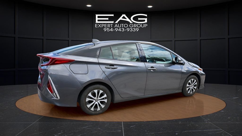 Used 2020 Toyota Prius Prime XLE FWD image 10