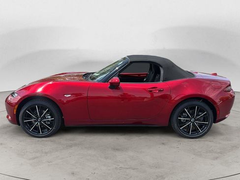 Used 2025 MAZDA MX-5 Miata Grand Touring image 4