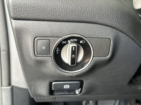 Used 2018 Mercedes-Benz CLA 250 image 18