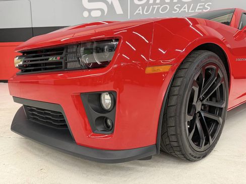 Used 2015 Chevrolet Camaro ZL1 RWD image 4