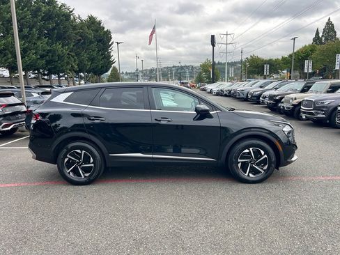 Certified 2023 Kia Sportage LX AWD/4WD image 4