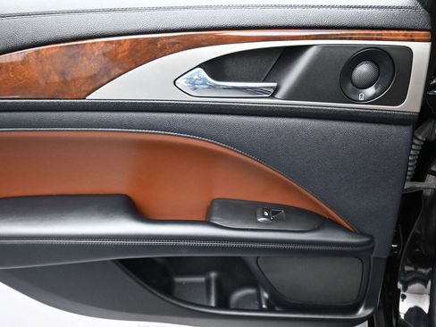 Used 2019 Lincoln MKZ Reserve image 29