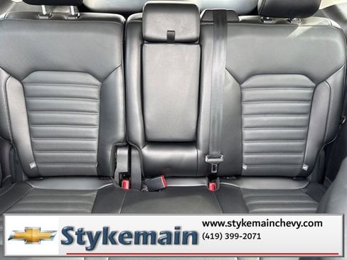 Used 2017 Ford Edge SEL w/ Equipment Group 201A image 48