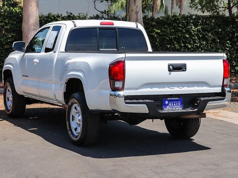 Used 2021 Toyota Tacoma SR5 RWD image 7